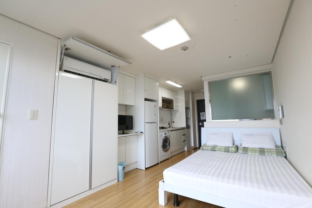 Phil House Guri Quarto foto