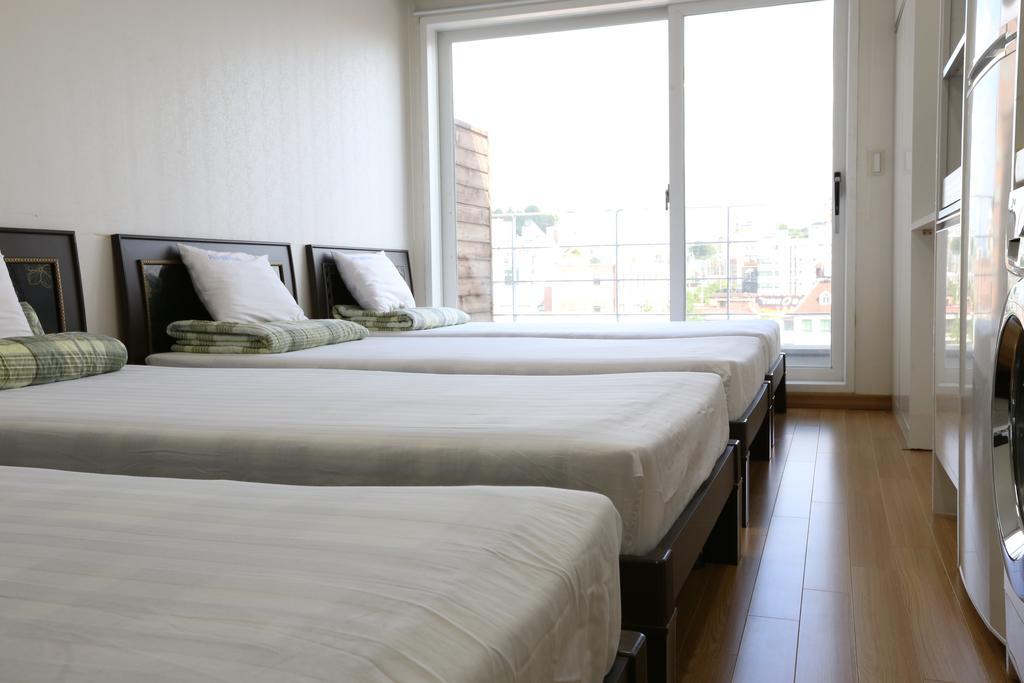 Phil House Guri Quarto foto